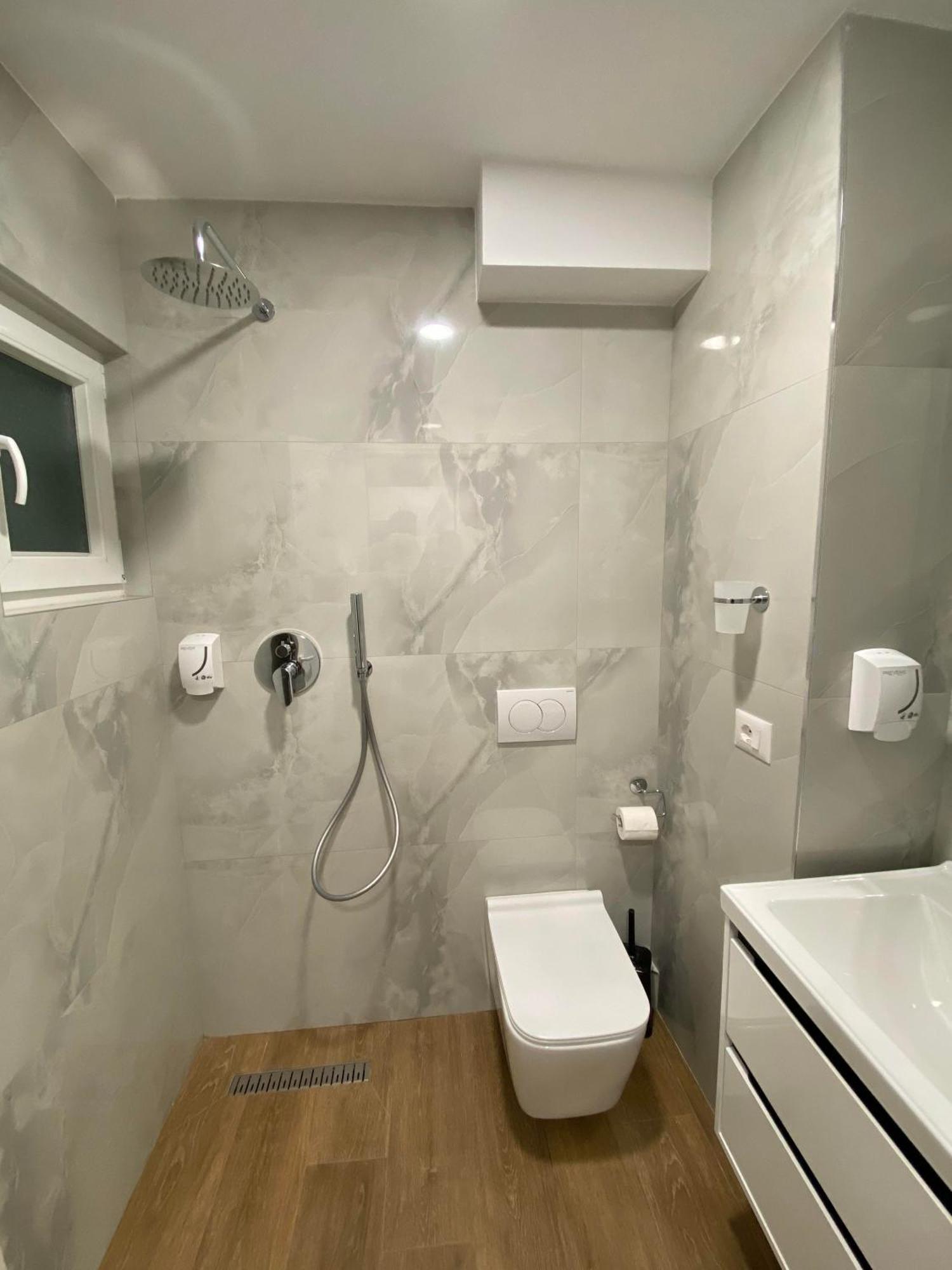 Tirana Apartment Exterior photo